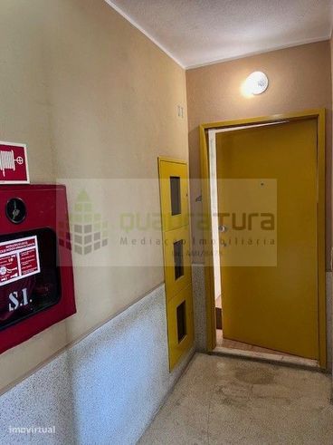 Apartamento T3 com Varanda e vistas desafogadas | Santa Luzia | Par...-18