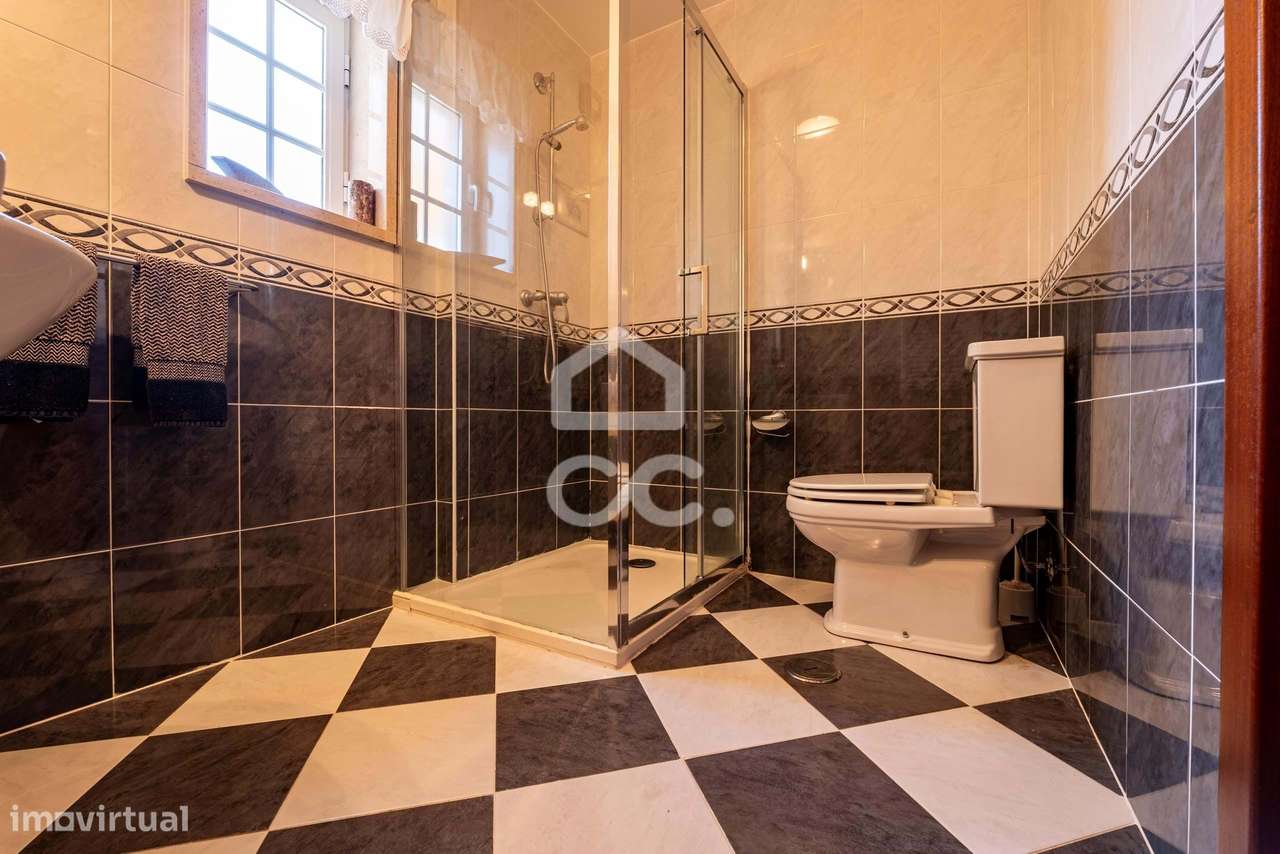 Moradia T4+3 de Prestígio em Vila Nova – Cadaval-20