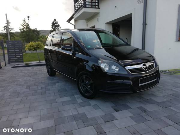 Opel Zafira 1.6 Essentia - 2