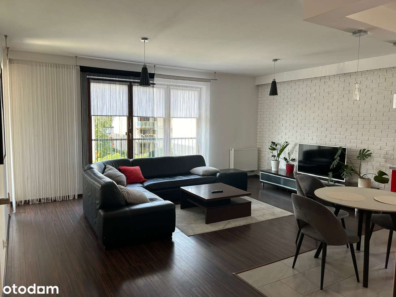 przestronne, wyposażone mieszkanie z balkonem-4