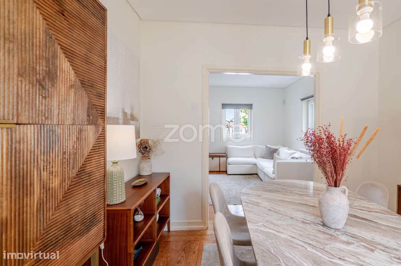 Moradia T3 renovada com jardim nas Antas-23