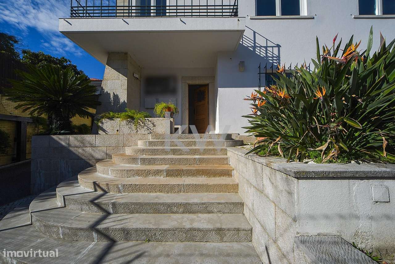 Moradia para Escritórios Na Avenida Gago Coutinho - Grande imagem: 4/41