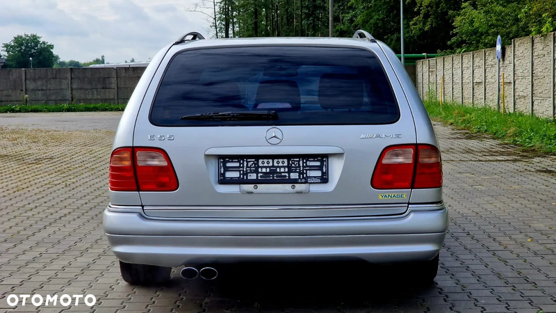 Mercedes-Benz Klasa E 55 T AMG - 3