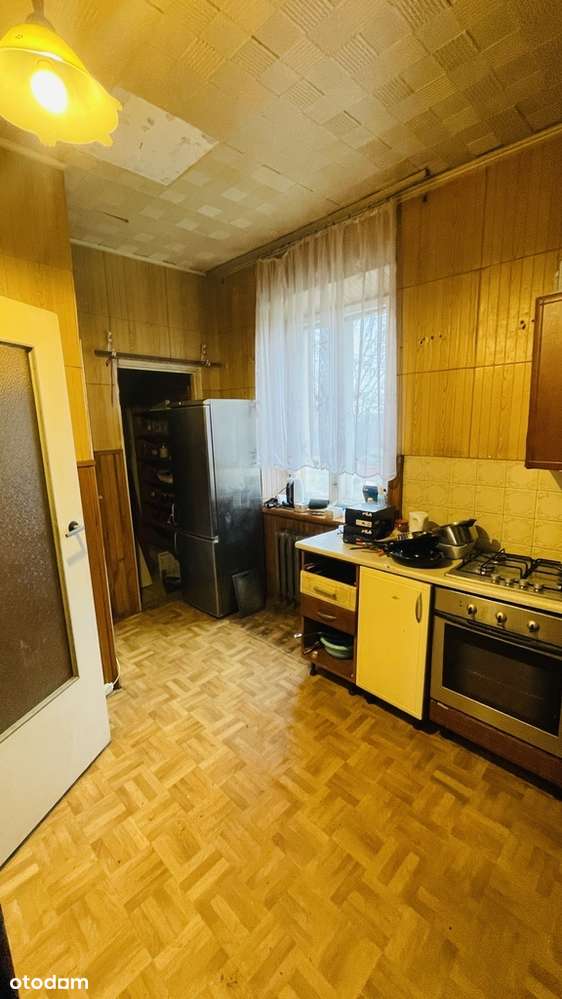 Dom z potencjałem na dużej działce.-7