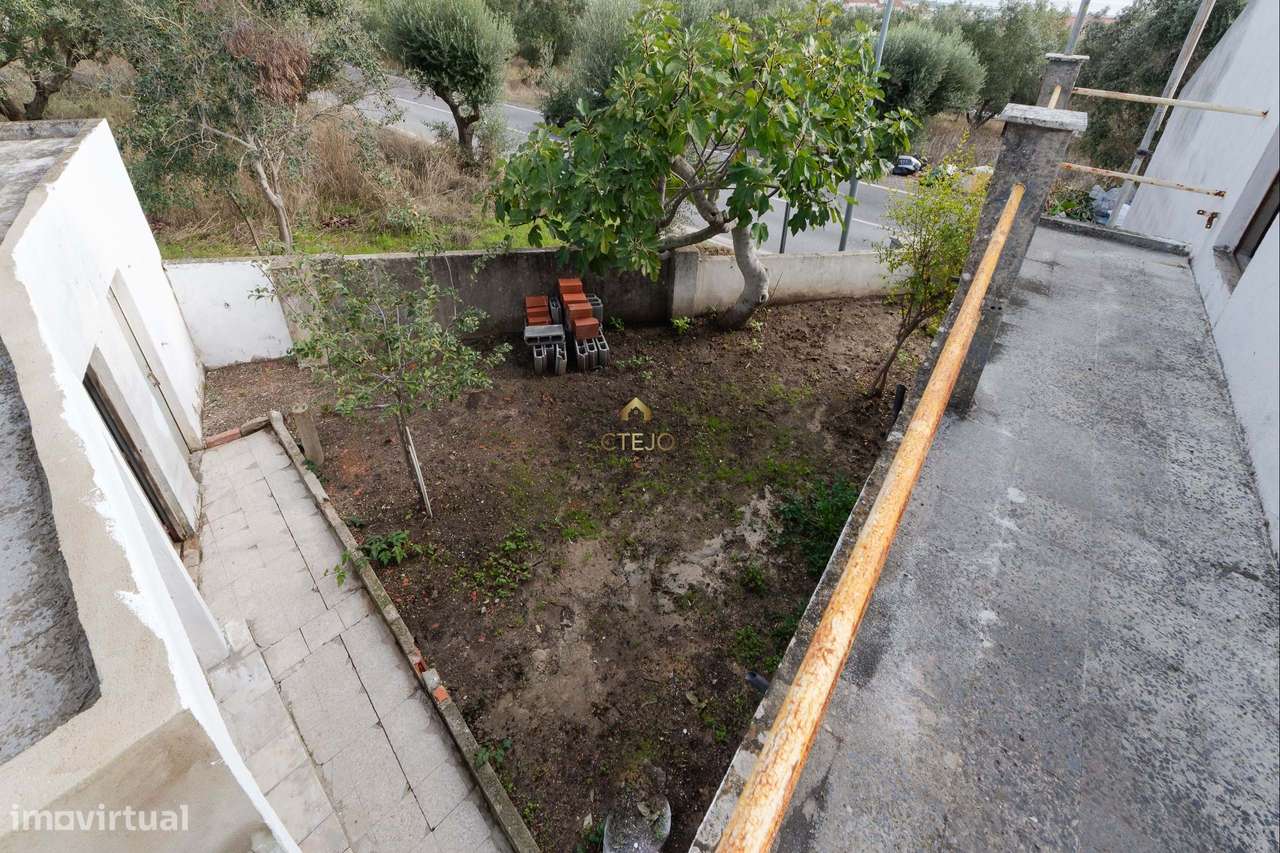 Moradia em Via Rara-23