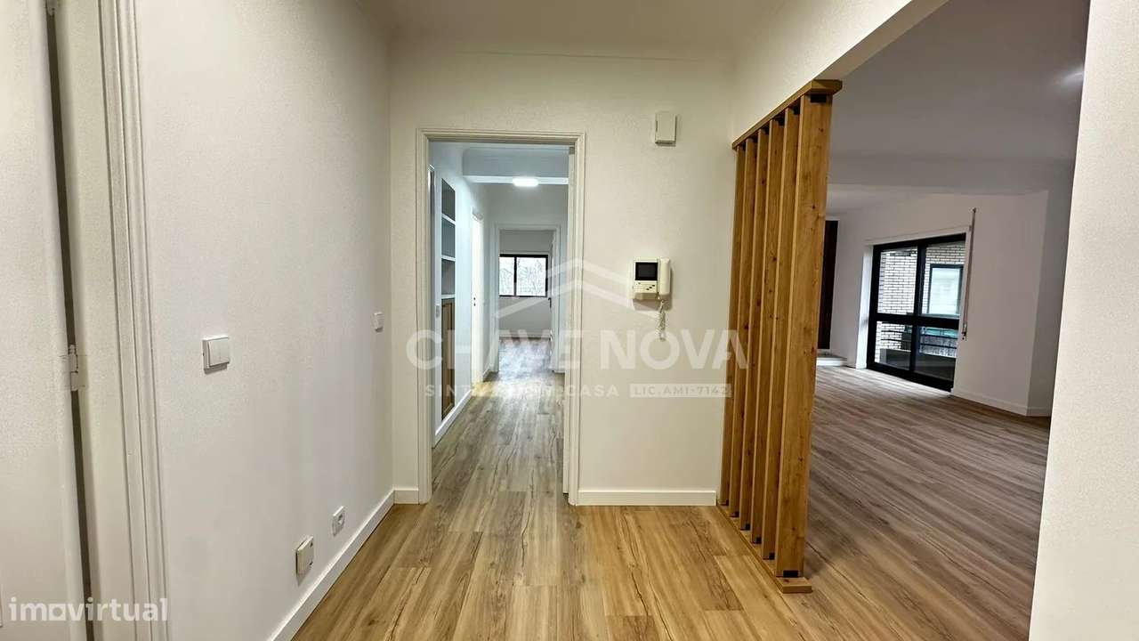 Apartamento T2+1, totalmente renovado, em Canidelo - Grande imagem: 2/20