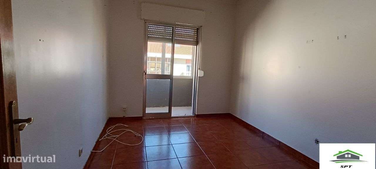 Sobralinho Apartamento T1 Coz/semi-equipada - Grande imagem: 5/8