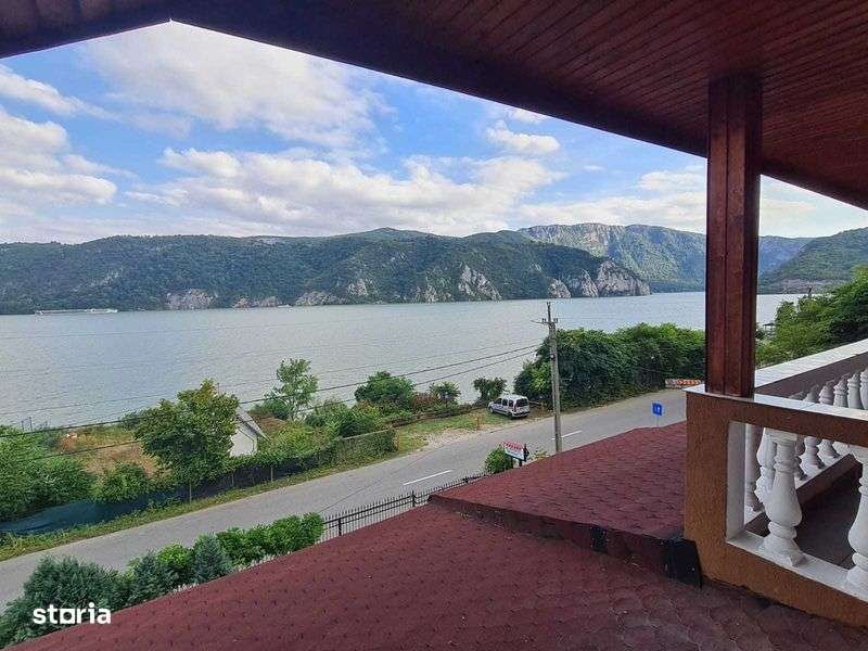Pensiune vila pe Clisura Dunarii - Imagine principală: 5/5
