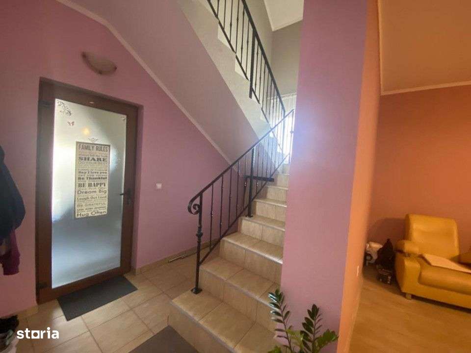 De vanzare, casa cu 3 camere, in Santadrei! - Imagine principală: 4/19
