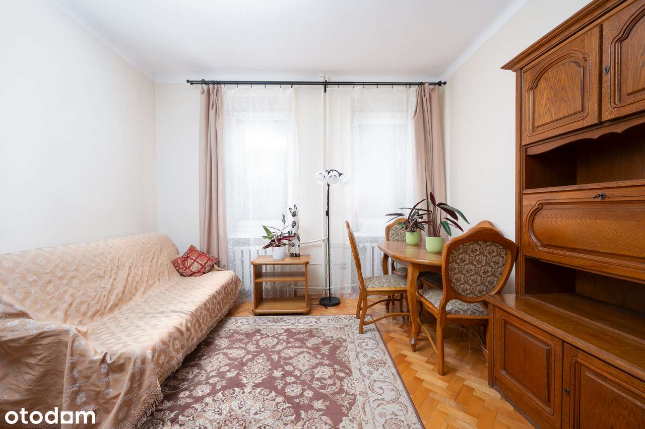 500 m od Kazimierza|Oddzielna kuchnia|Kameralne mieszkanie-1