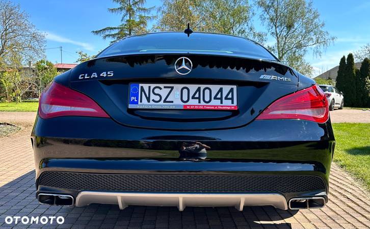 Mercedes-Benz CLA 45 AMG 4Matic 7G-DCT - 22