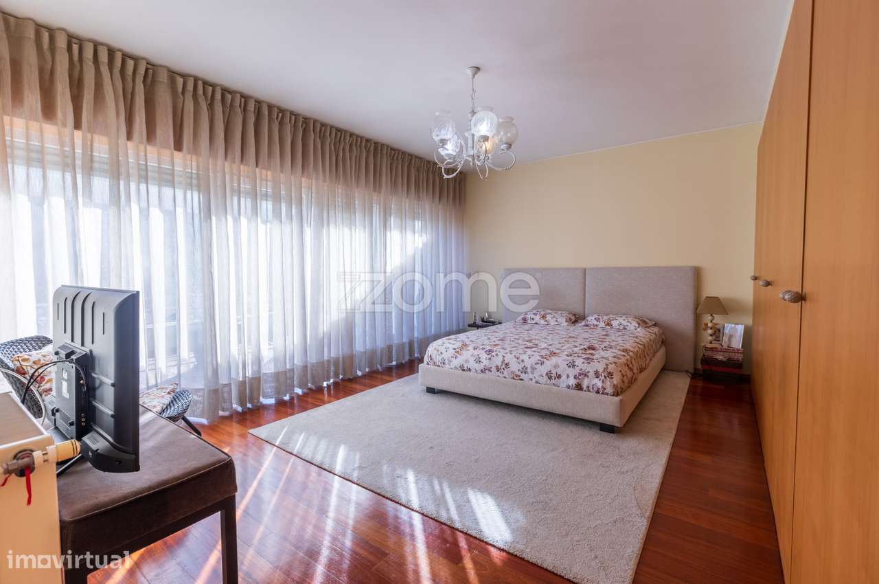 T4 Duplex Exclusivo no Condomínio Vila-Flor – Urgezes, Guimarães-32