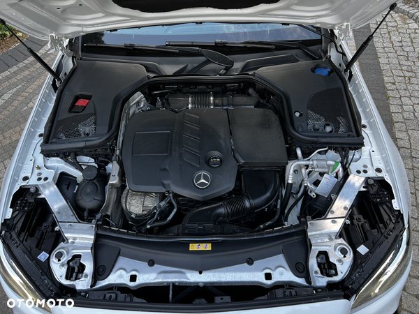 Mercedes-Benz Klasa E 220 d Cabrio 9G-TRONIC AMG Line - 9