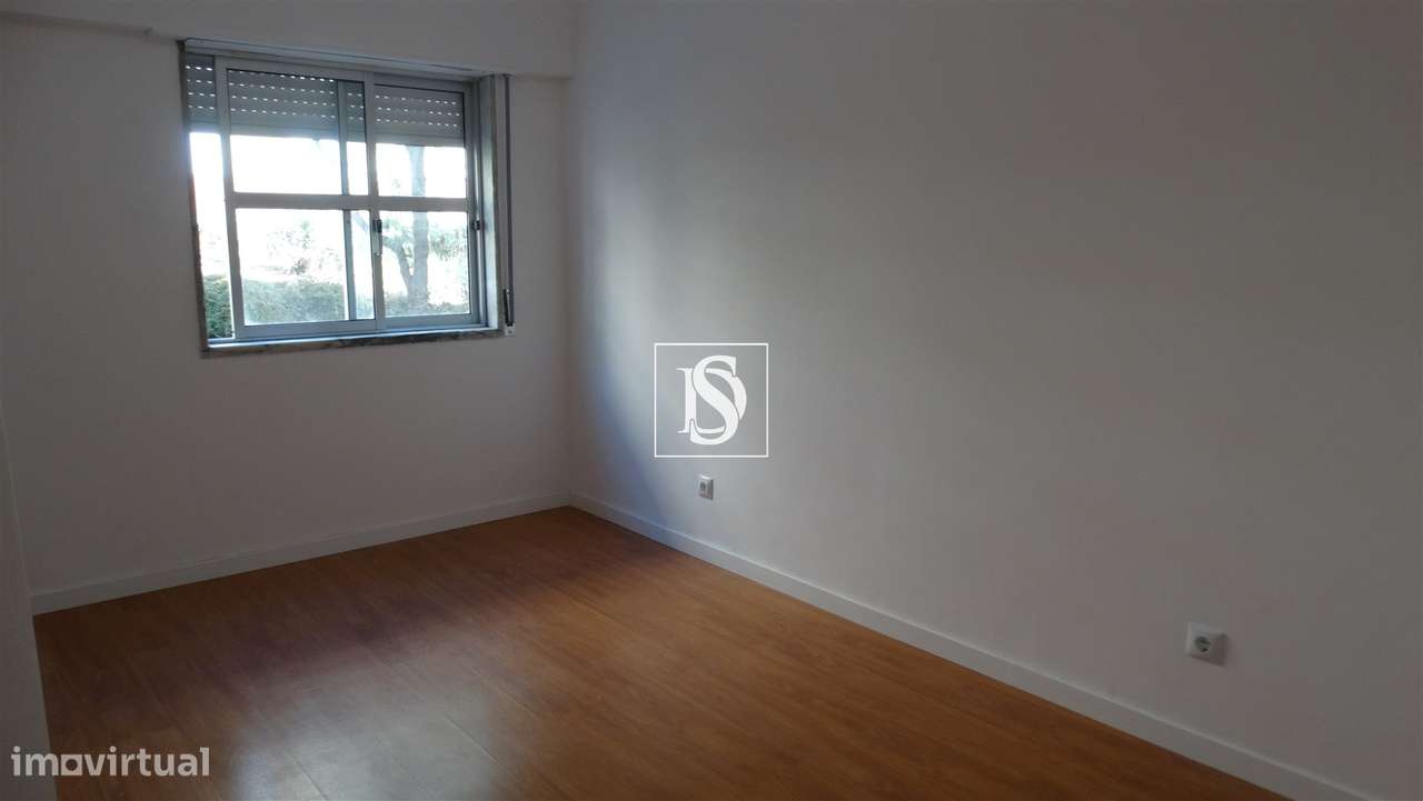 Apartamento T2 Venda na Tapada das Mercês-10