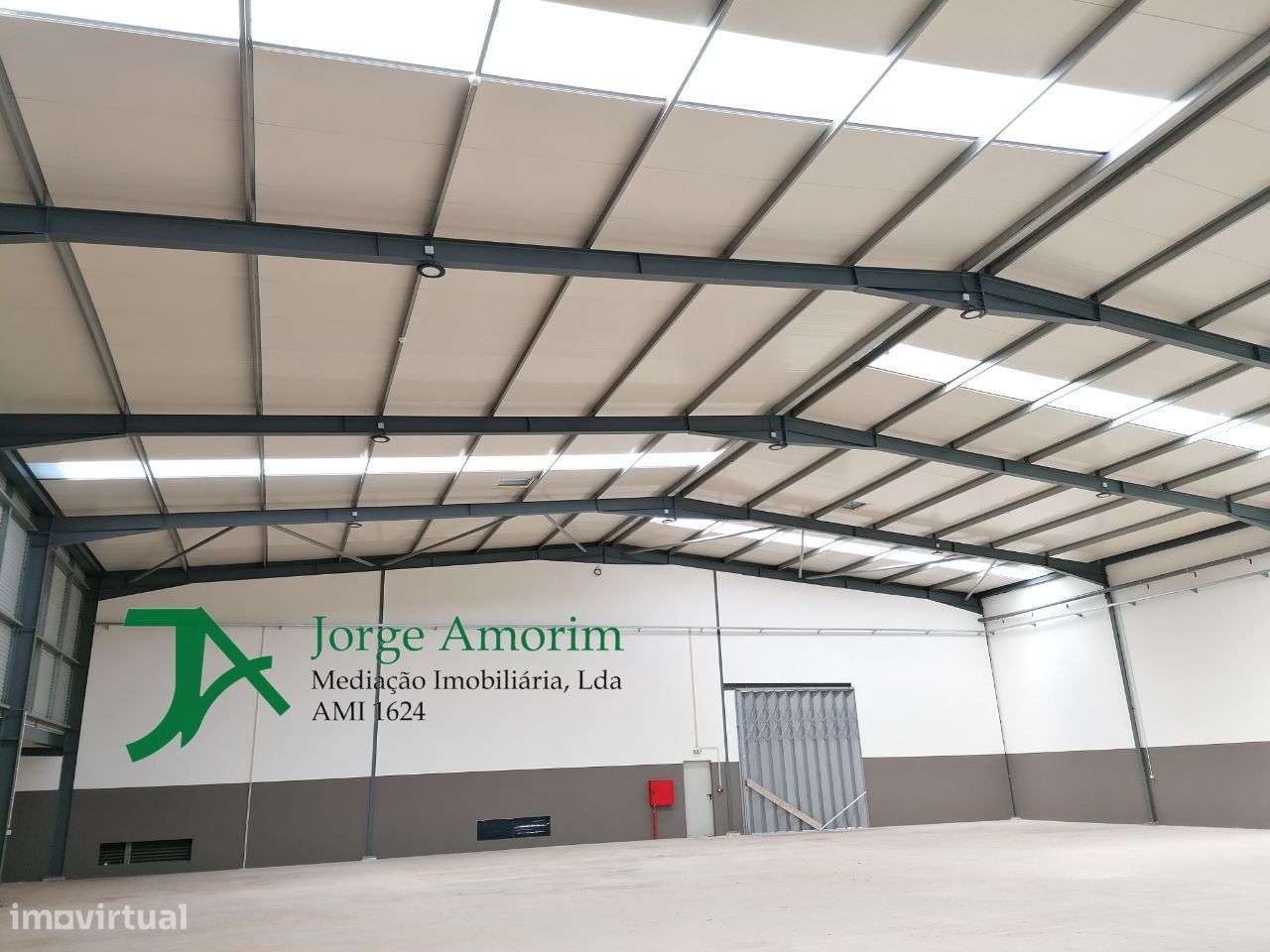 Armazém industrial 1700 m2 - Grande imagem: 3/11