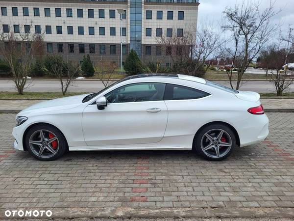 Mercedes-Benz Klasa C 300 4MATIC 9G-TRONIC - 2