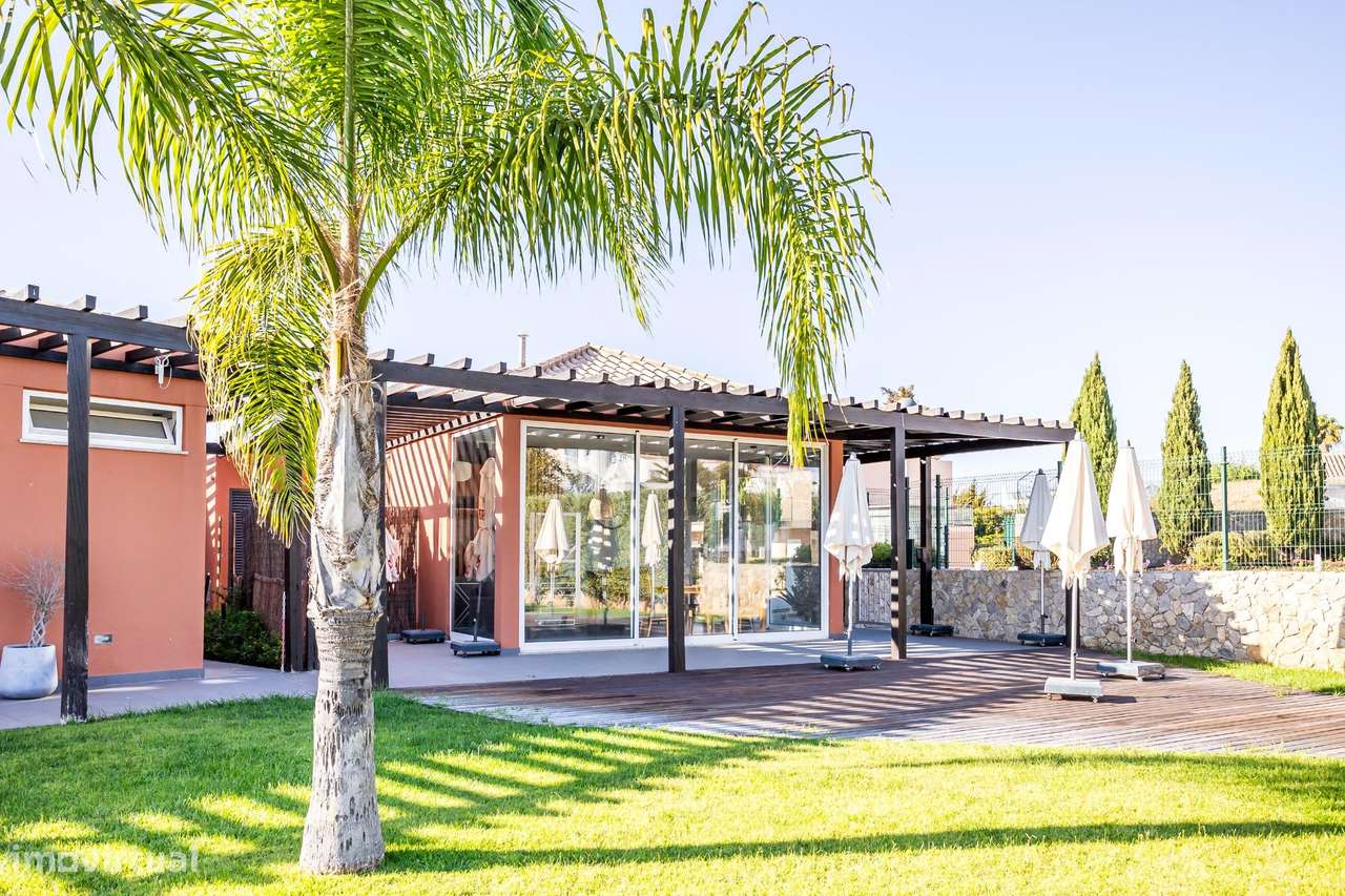 Elegante Moradia em Condomínio Privado com Piscina em Carvoeiro-30