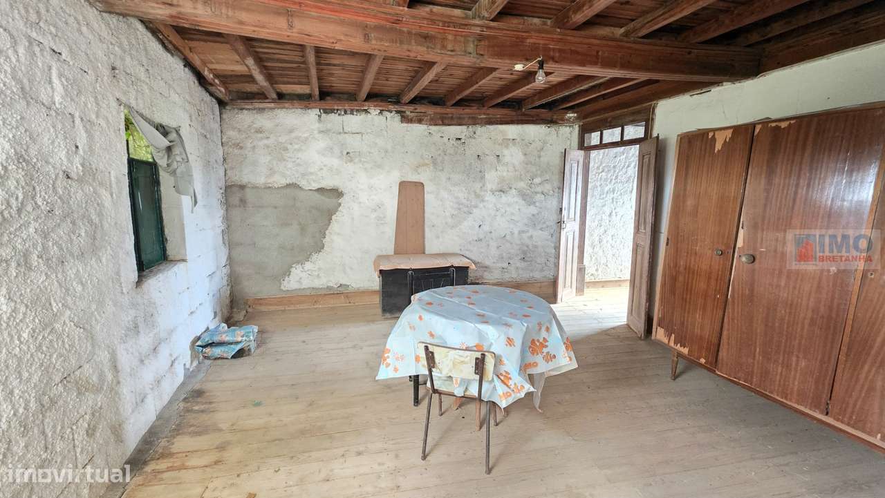 Moradia V2 em Alcafozes- Idanha a Nova - Grande imagem: 3/21