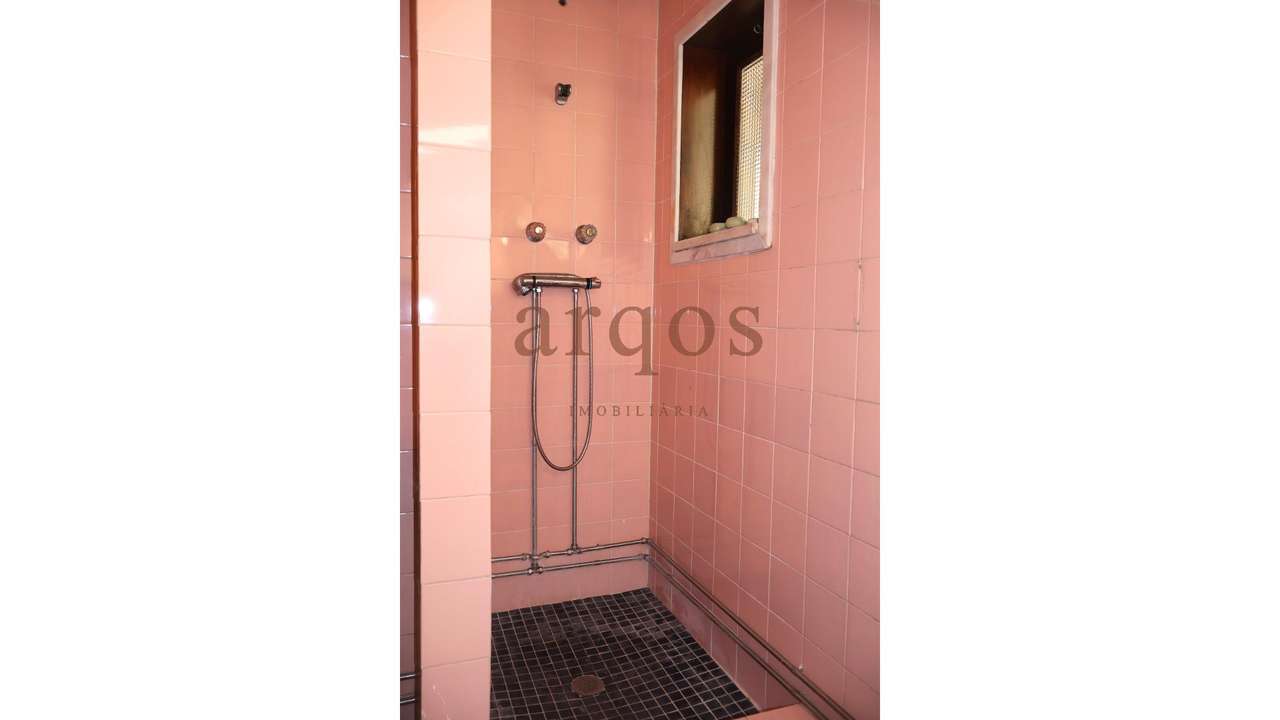 Moradia Isolada T4+1 em Lourosa-7