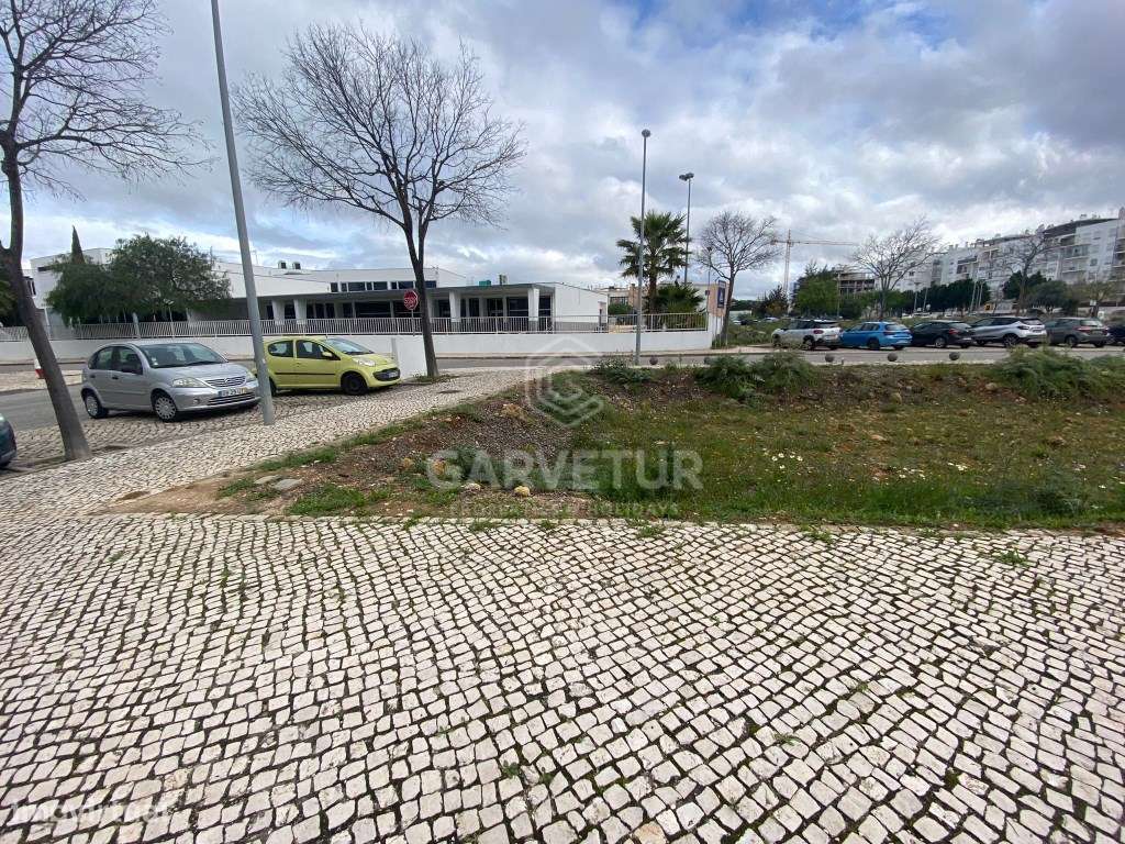 Lote de terreno urbano para construção de 8 fogos, Loulé, Algarve - Grande imagem: 5/17