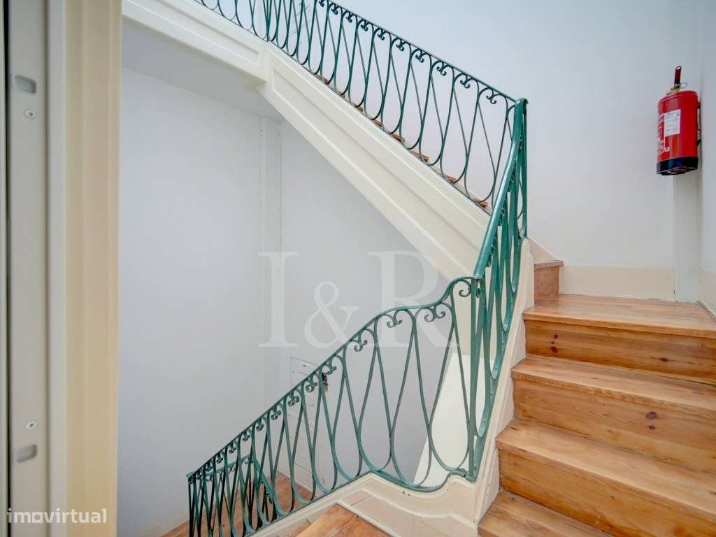 Apartamento T3 totalmente renovado no Chiado, Lisboa-19