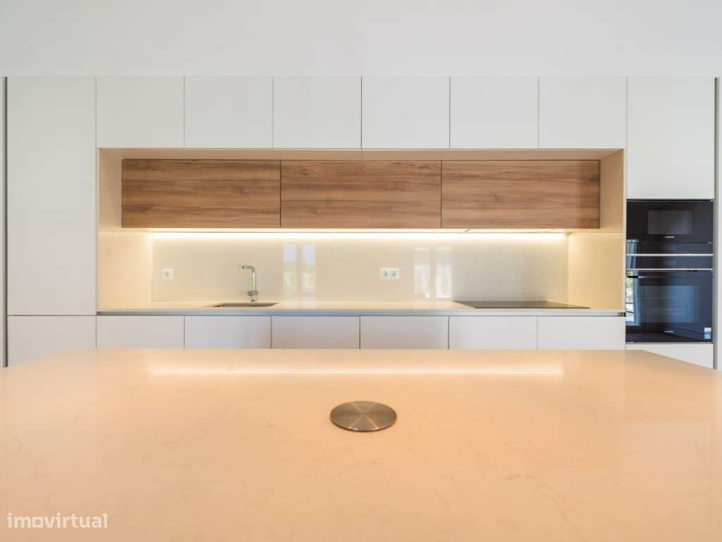 FANTÁSTICA MORADIA TÉRREA COM PISCINA, SABUGO - Grande imagem: 5/60