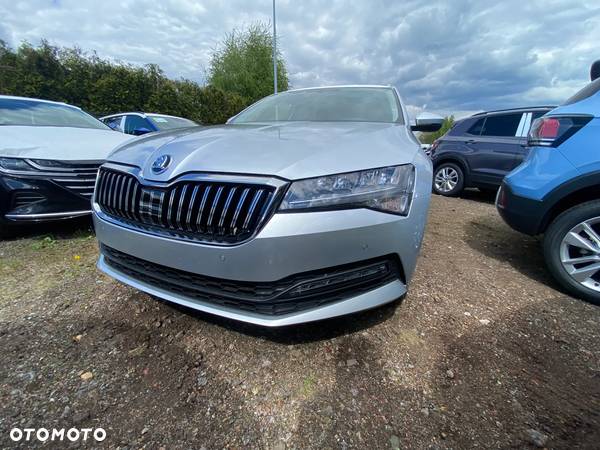 Skoda Superb 1.5 TSI Ambition DSG - 2