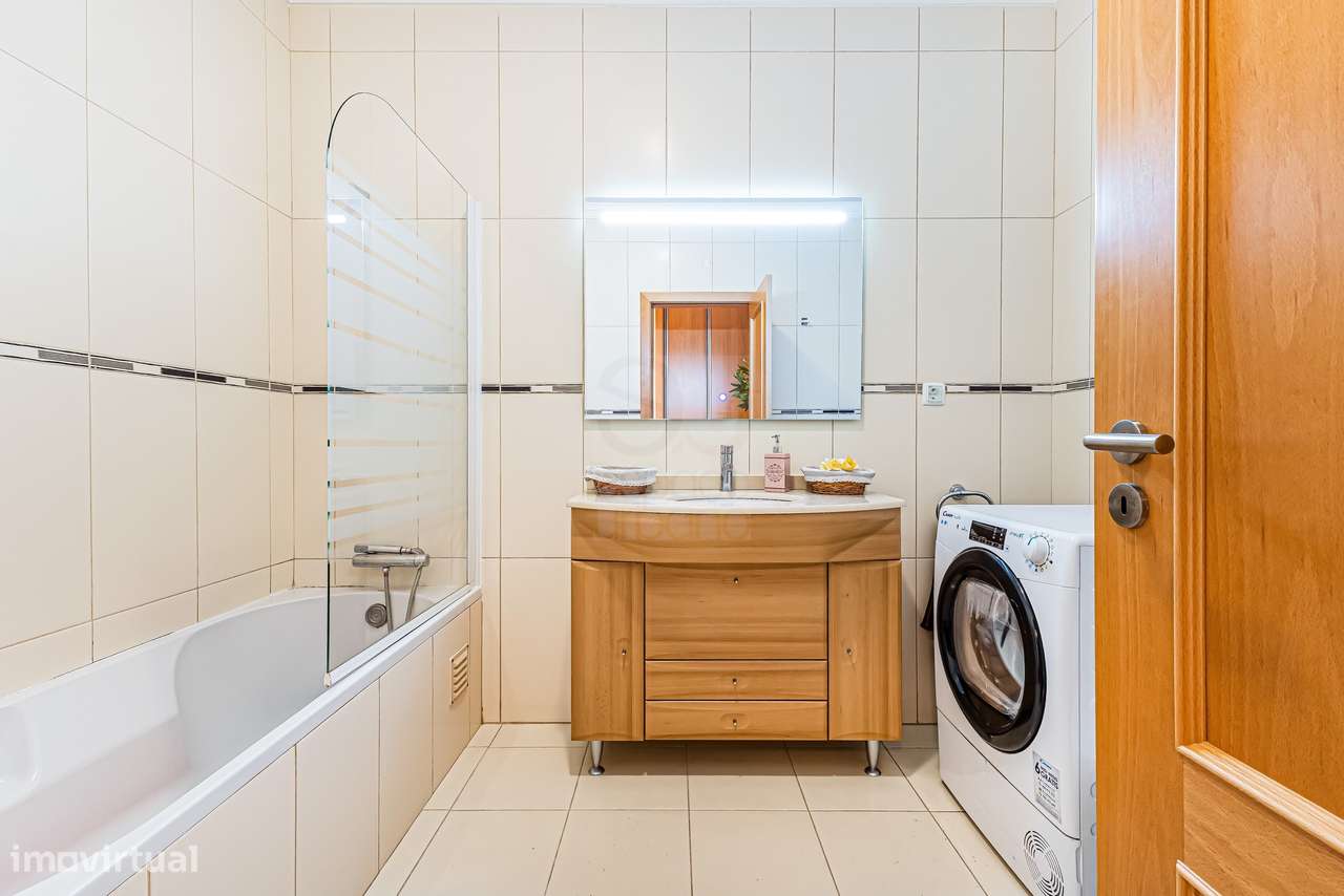 A. Pêra - Luxo - Apartamento T2 C/ Garag. + Piscina-20