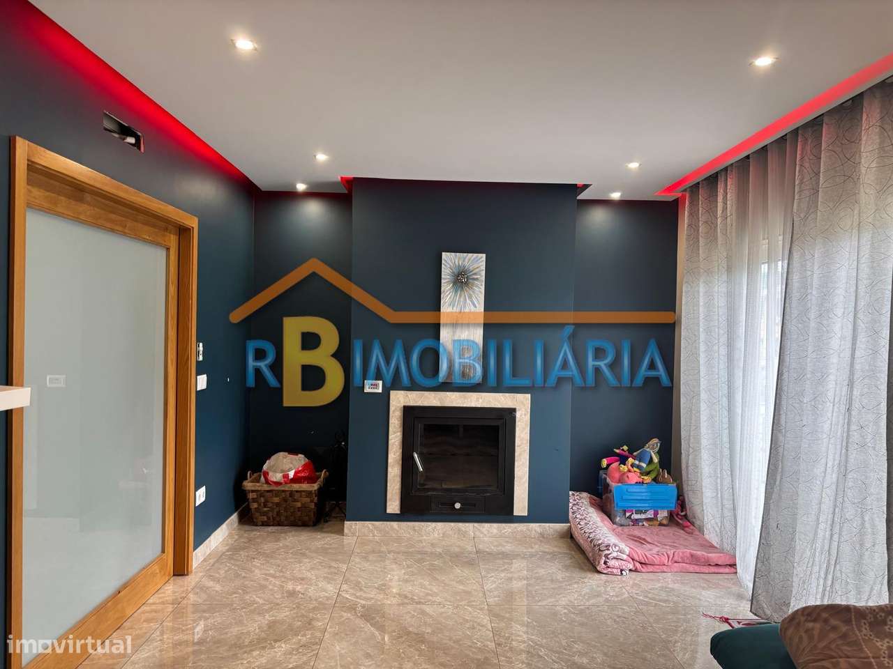 Moradia V3 no Areeiro, Arouca-6