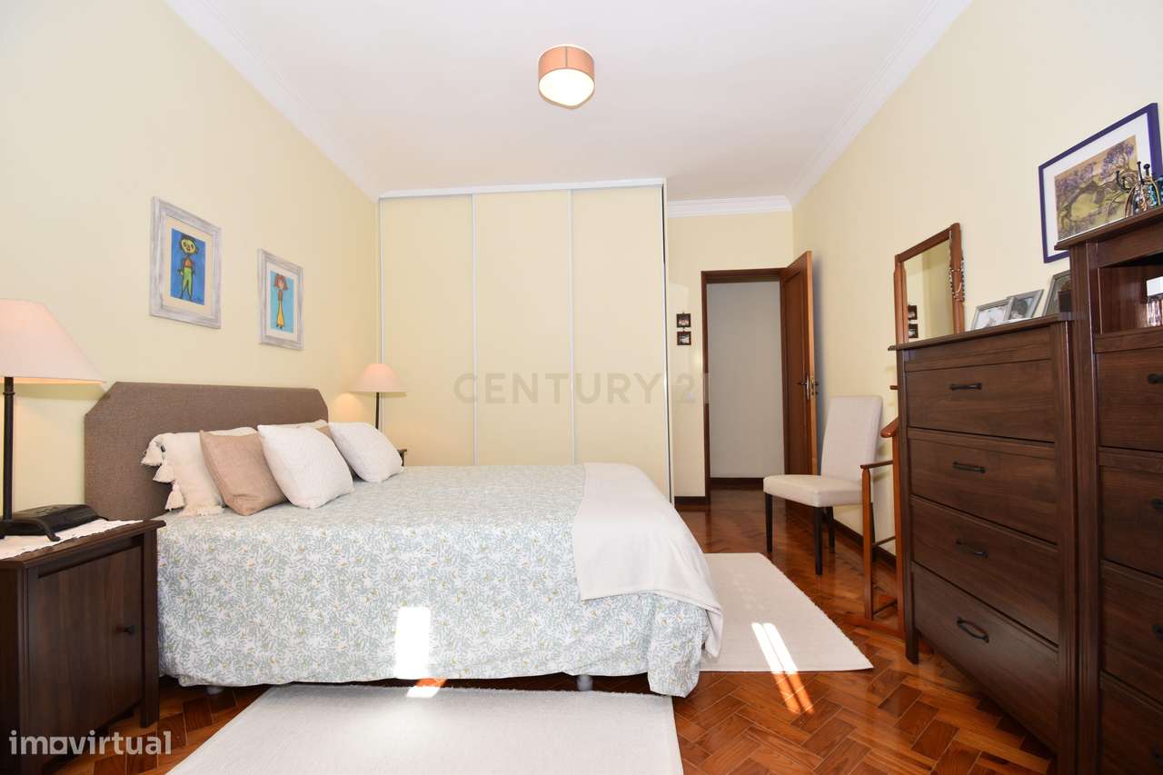 O Refúgio Perfeito entre o Mar e a Cidade. T3 Renovado na Costa da Cap-16