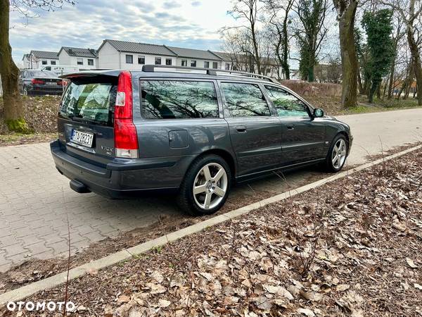 Volvo V70 2.5 R - 6