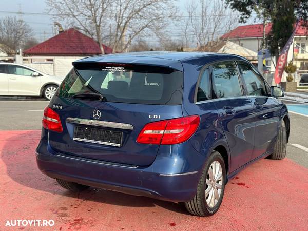 Mercedes-Benz B 180 CDI (BlueEFFICIENCY) - 4