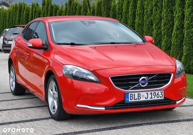 Volvo V40 D2 Momentum - 4