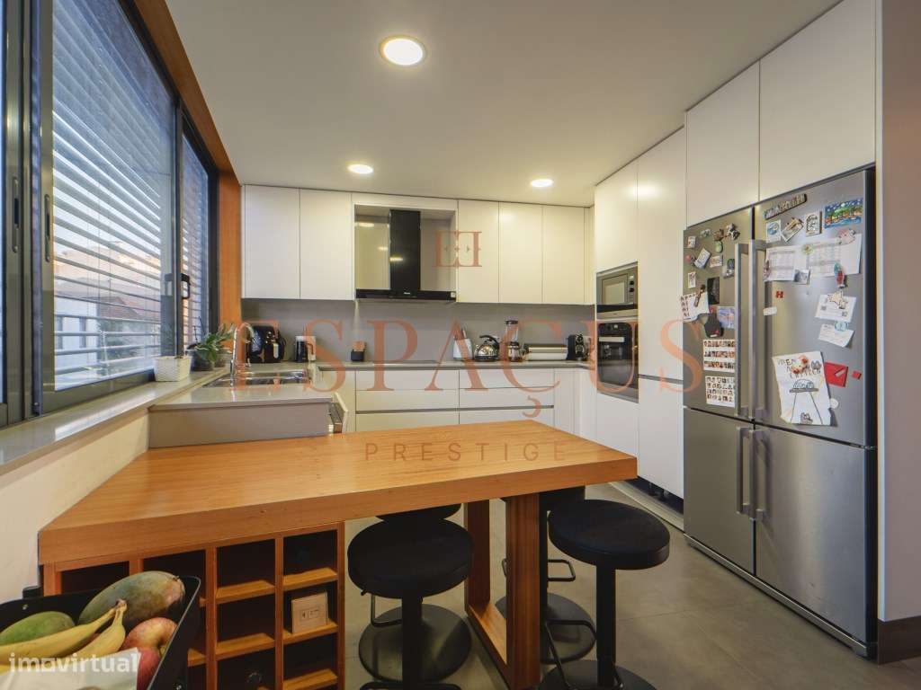 Moradia T3 Geminada com piscina - Serralves-22