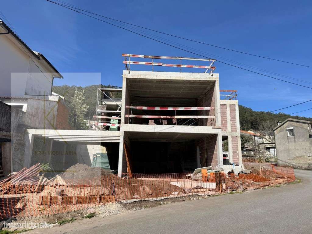 Moradias Exclusivas em Construção - Zona da Abelheira - Meadela/Via...-33