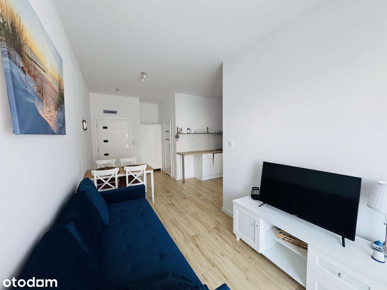 2 POKOJE nad morzem  ul. BAŁTYCKA-0