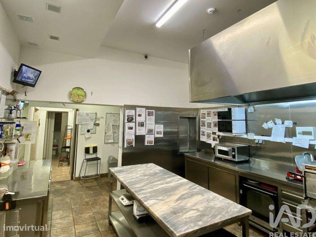 Loja / Estabelecimento Comercial em Areeiro de 158,00 m2 - Grande imagem: 5/13