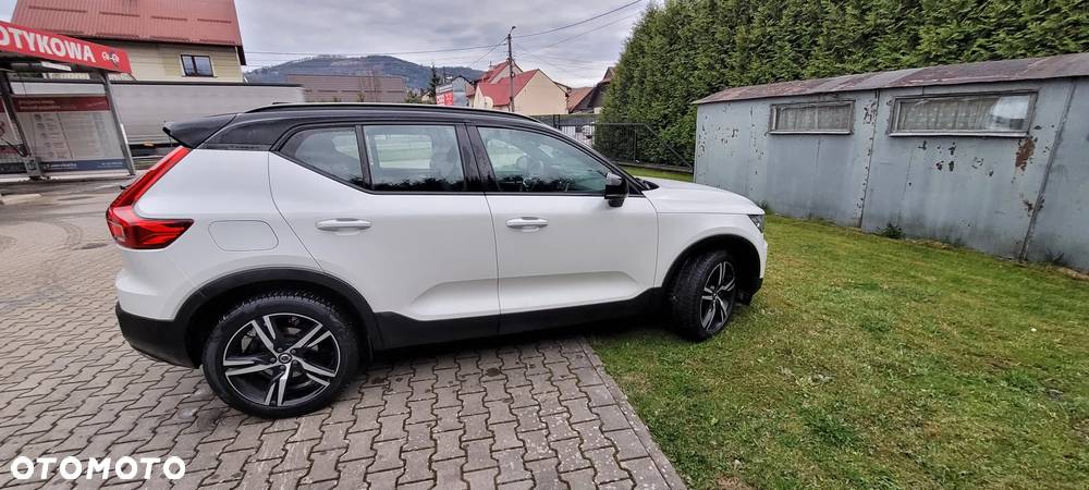 Volvo XC 40 D4 AWD R-Design - 8