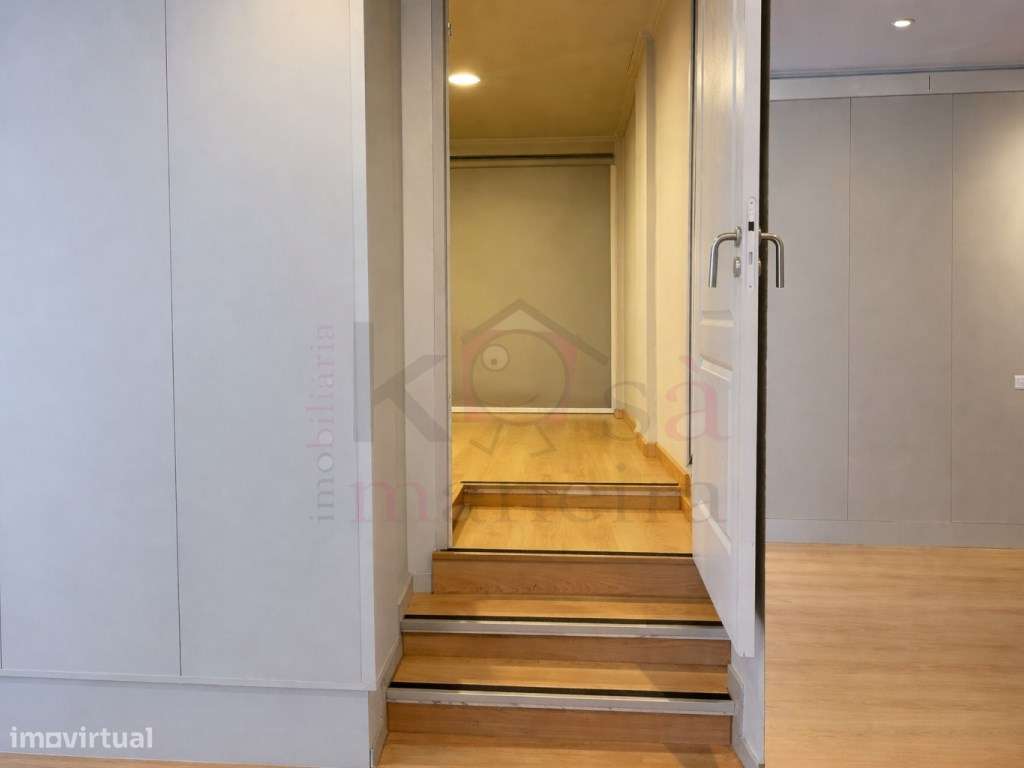 Loja com Garagem e Arrecadação em Sines, ideal para o seu negócio.-7