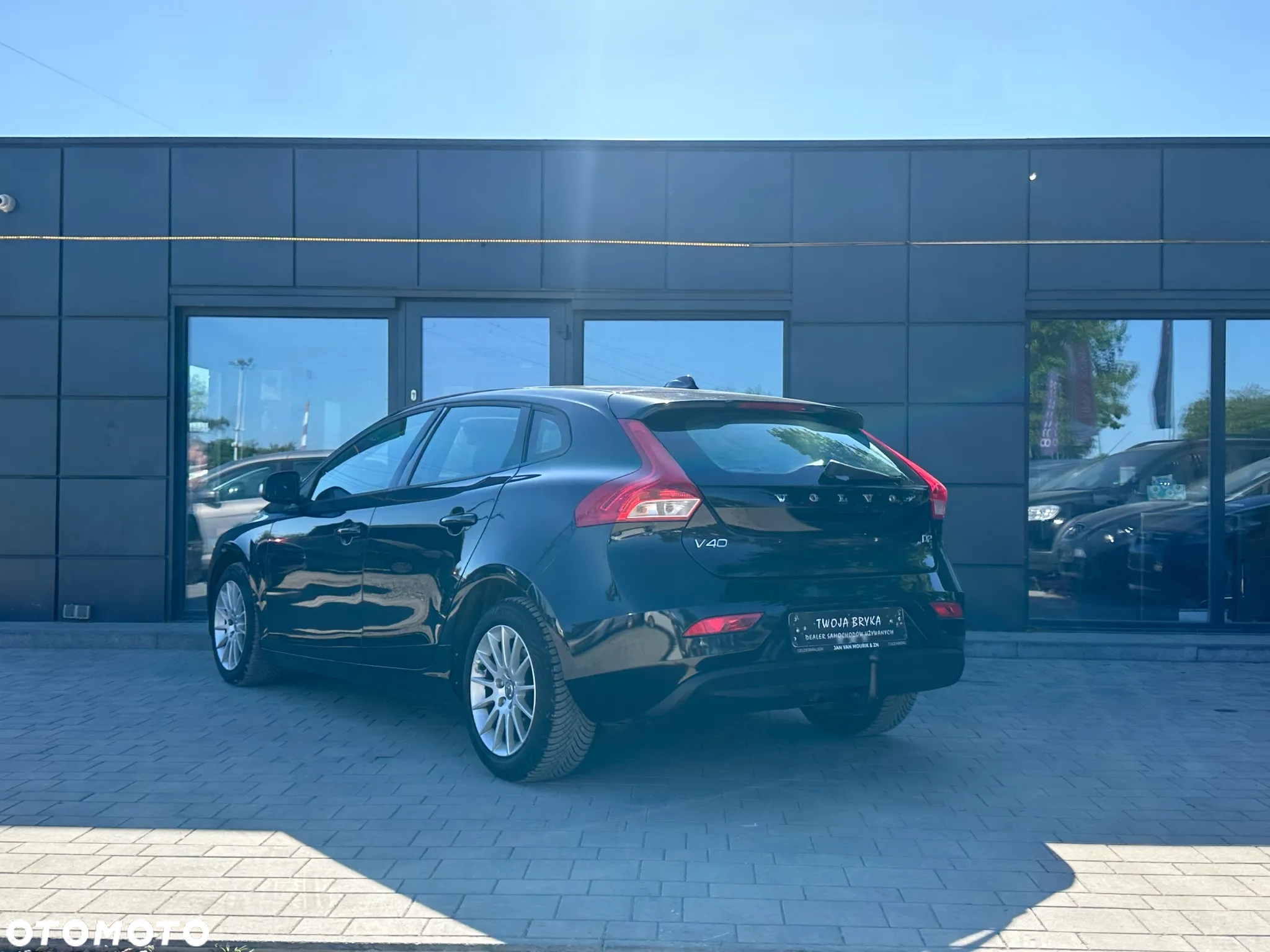 Volvo V40 D2 Momentum - 16