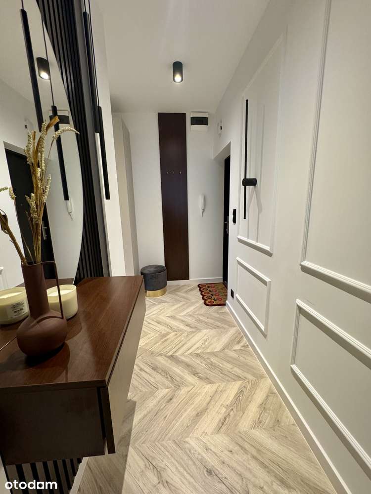 Dwupokojowe mieszkanie z balkonem - po remoncie, do zamieszkania - Pełny obrazek: 5/8