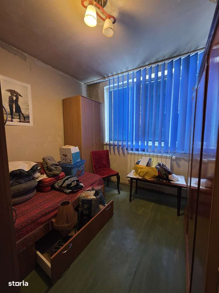 Apartament cu 3 camere de vanzare in zona Drumul Taberei metrou-0