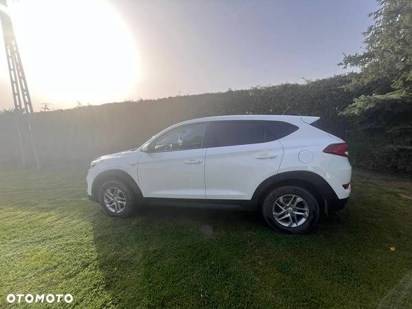 Hyundai Tucson 1.6 GDI BlueDrive Classic 2WD - 12