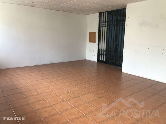 Loja  Venda em São João da Madeira,São João da Madeira - Grande imagem: 4/4