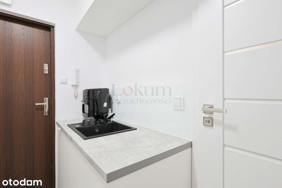 Wola - studio po kapitalnym remoncie-13