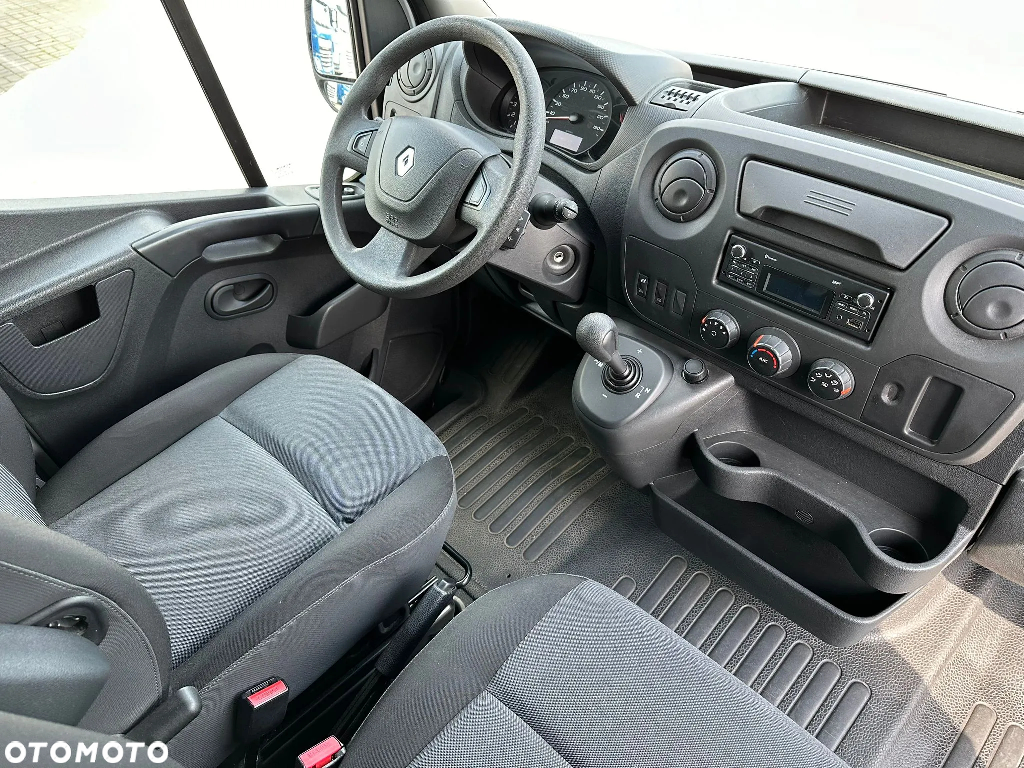 Renault Master/2.3dCI 170KM/2019/ALUMINIOWA PODŁOGA/WINDA DHOLLANDIA 750KG/KAMERA COFANIA/SPROWADZONY - 17