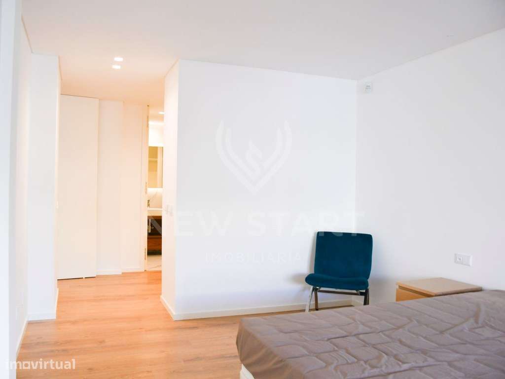 Apartamento T4 de Luxo no Del Mar Marina em Olhão-27