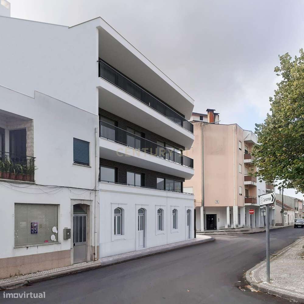 Terreno com Projeto Aprovado para Construção de 20 Apartamentos - Grande imagem: 3/43