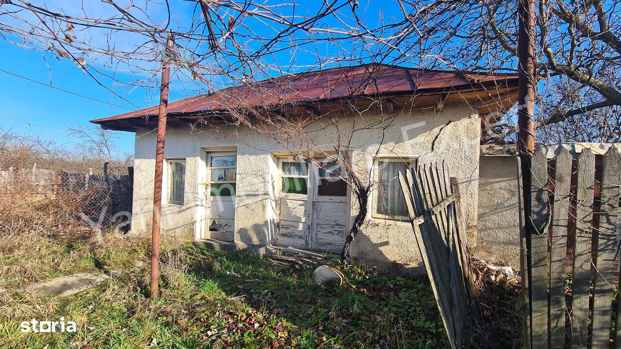 Casă de vânzare în comuna Merișani, sat Vâlcelele, județ Argeș.-15