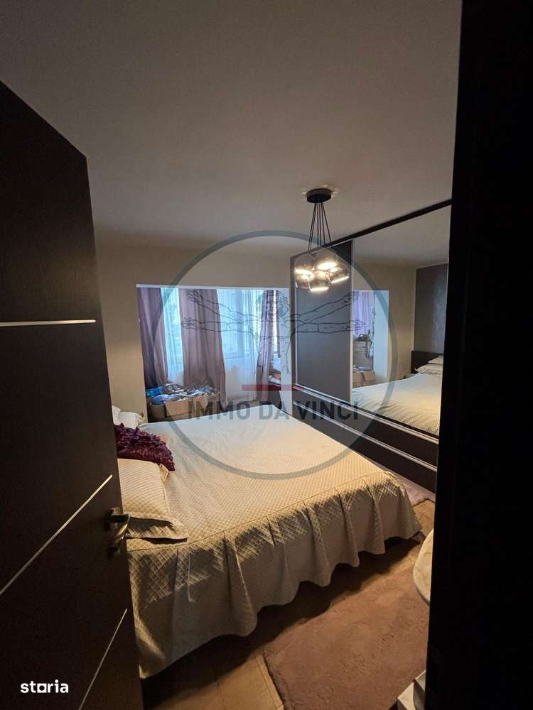 Vând apartament 3 camere Între Lacuri-3